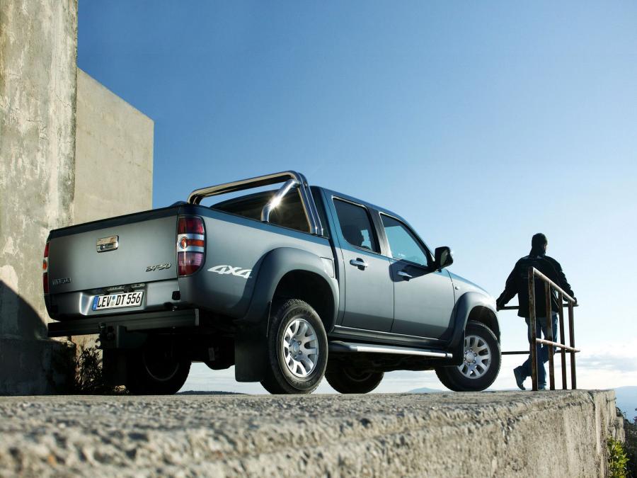  Mazda BT-50 Double Cab 2006 года  (фото 11 из 30)